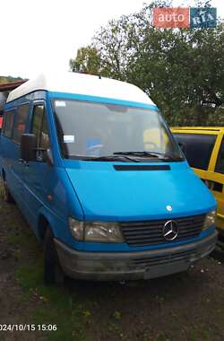 Минивэн Mercedes-Benz MB-Class 1997 в 