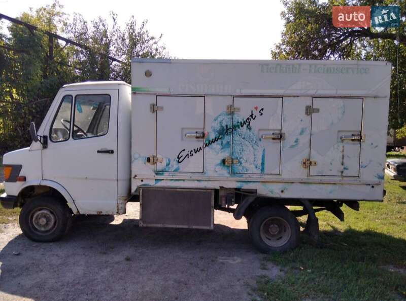 Мінівен Mercedes-Benz MB-Class 1994 в Смілі