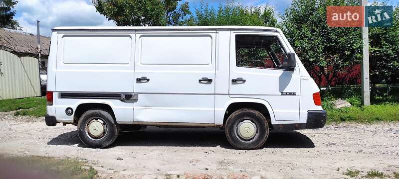 Грузовой фургон Mercedes-Benz MB-Class 1995 в Хмельницком