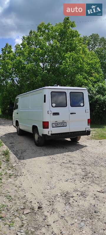 Грузовой фургон Mercedes-Benz MB-Class 1995 в Хмельницком