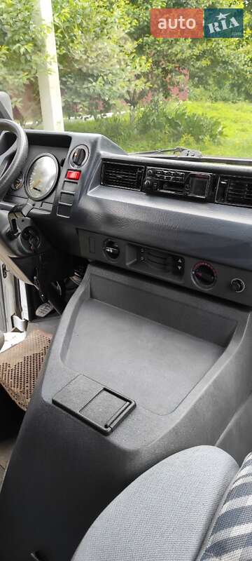 Грузовой фургон Mercedes-Benz MB-Class 1995 в Хмельницком
