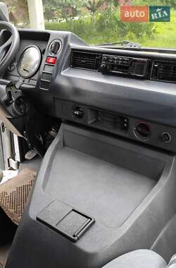 Грузовой фургон Mercedes-Benz MB-Class 1995 в 