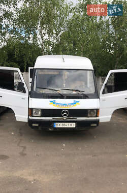 Минивэн Mercedes-Benz MB-Class 1990 в 