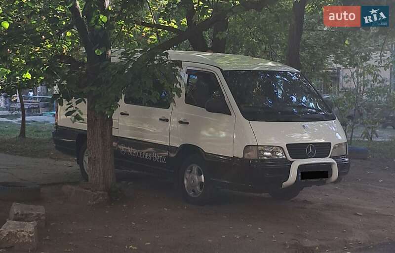 Микроавтобус Mercedes-Benz MB-Class 2003 в 