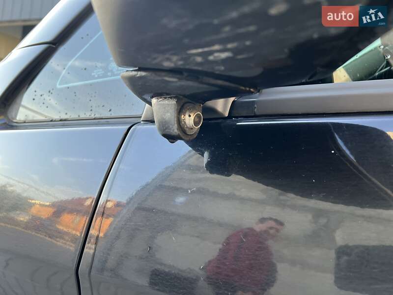 Вантажний фургон Mercedes-Benz Metris 2016 в Тернополі