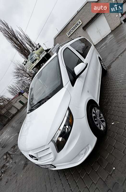 Грузовой фургон Mercedes-Benz Metris 2018 в 