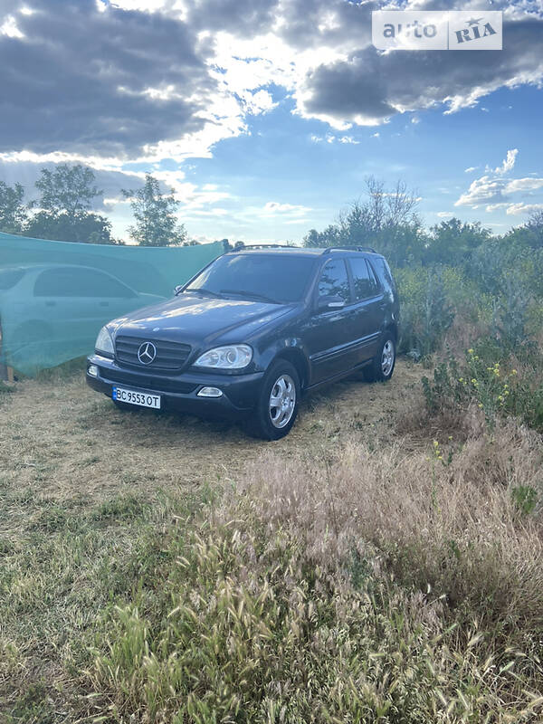 Mercedes-Benz ML 270 Grand edition