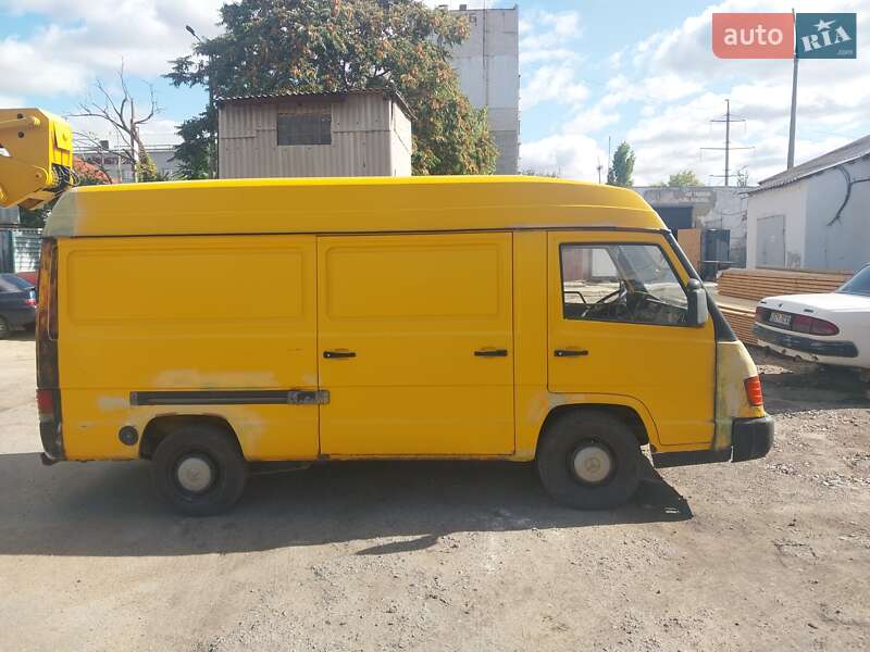 Мікроавтобус Mercedes-Benz O 100 City 1994 в Миколаєві