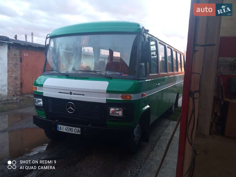 Пригородный автобус Mercedes-Benz O 309 1986 в Киеве