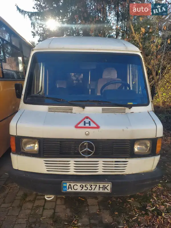 Mercedes-Benz O 309 1985