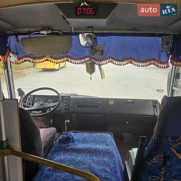 Приміський автобус Mercedes-Benz O 404 1991 в Львові фото 3 Приміський автобус Mercedes-Benz O 404 1991 в Львові
