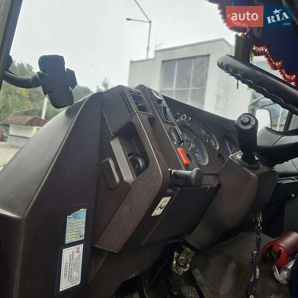 Приміський автобус Mercedes-Benz O 404 1991 в Львові фото 12 Приміський автобус Mercedes-Benz O 404 1991 в Львові