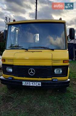 Мікроавтобус Mercedes-Benz O 407 1988 в  фото 9 Мікроавтобус Mercedes-Benz O 407 1988 в