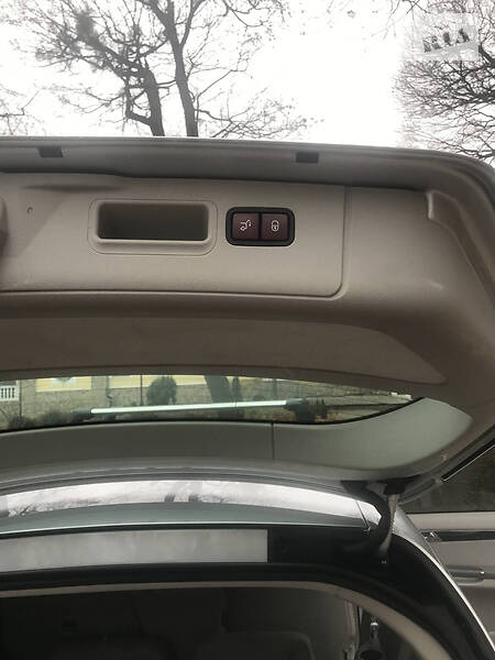 Универсал Mercedes-Benz R-Class 2010 в Львове