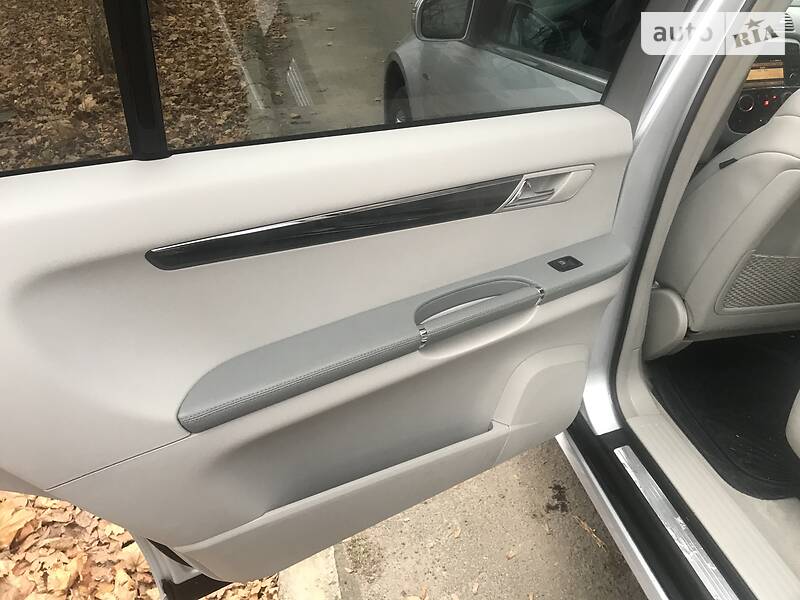 Универсал Mercedes-Benz R-Class 2010 в Львове