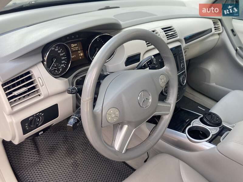 Универсал Mercedes-Benz R-Class 2010 в Киеве