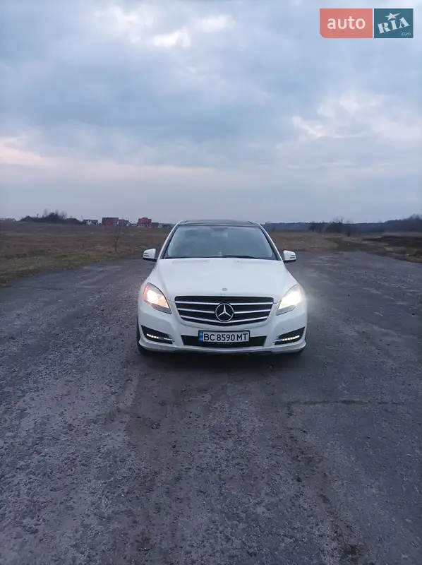 Mercedes-Benz R-Class 2011