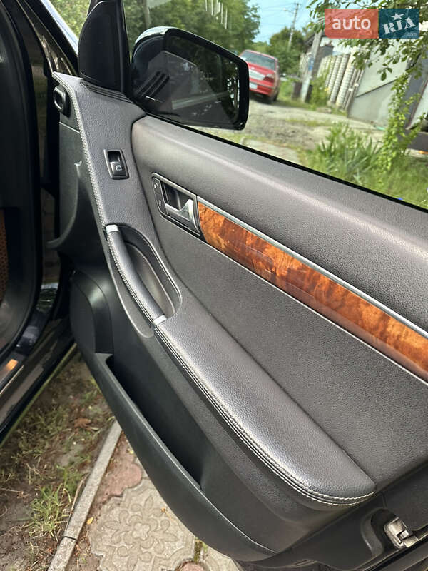 Универсал Mercedes-Benz R-Class 2010 в Николаеве
