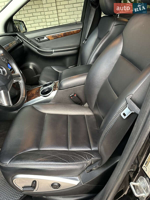 Универсал Mercedes-Benz R-Class 2010 в Николаеве
