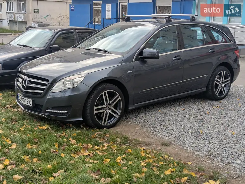 Mercedes-Benz R-Class 2011