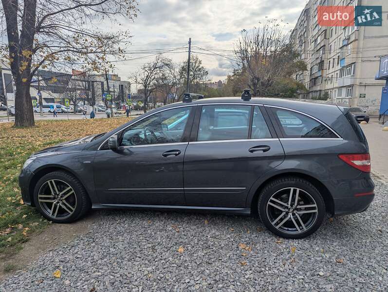 Универсал Mercedes-Benz R-Class 2011 в Черновцах