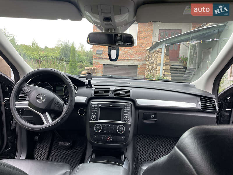 Универсал Mercedes-Benz R-Class 2009 в Ужгороде