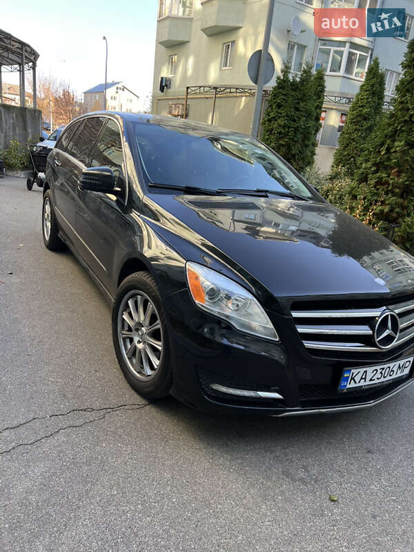 Mercedes-Benz R-Class 2012