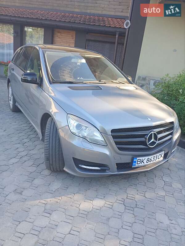 Универсал Mercedes-Benz R-Class 2010 в Ровно