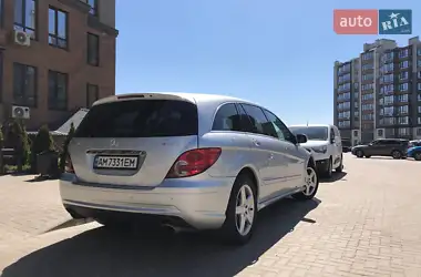 Mercedes-Benz R-Class 2010