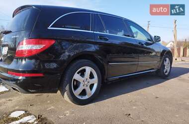 Універсал Mercedes-Benz R-Class 2012 в 