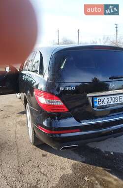 Універсал Mercedes-Benz R-Class 2012 в 