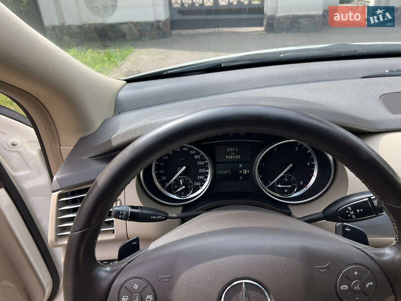 Минивэн Mercedes-Benz R-Class 2011 в Киеве