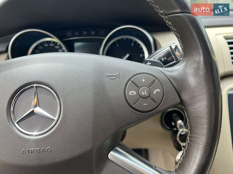Минивэн Mercedes-Benz R-Class 2011 в Киеве