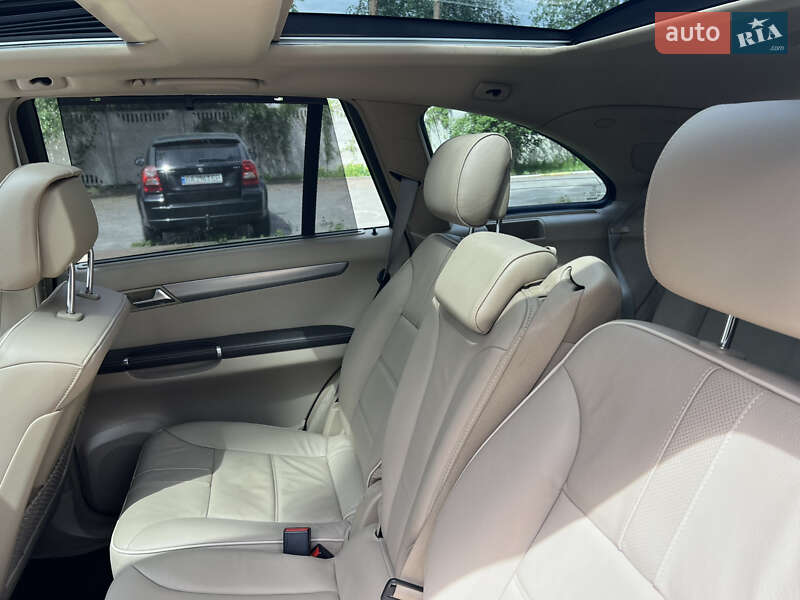 Минивэн Mercedes-Benz R-Class 2011 в Киеве