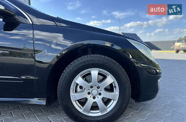 Минивэн Mercedes-Benz R-Class 2005 в 