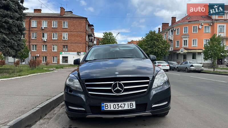Мінівен Mercedes-Benz R-Class 2011 в 