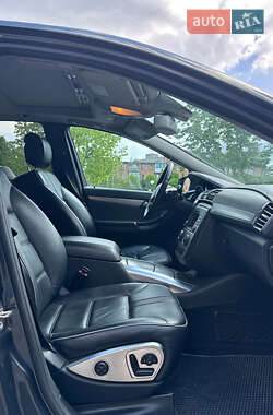 Мінівен Mercedes-Benz R-Class 2011 в 