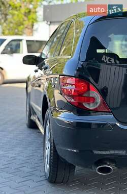 Мінівен Mercedes-Benz R-Class 2005 в 