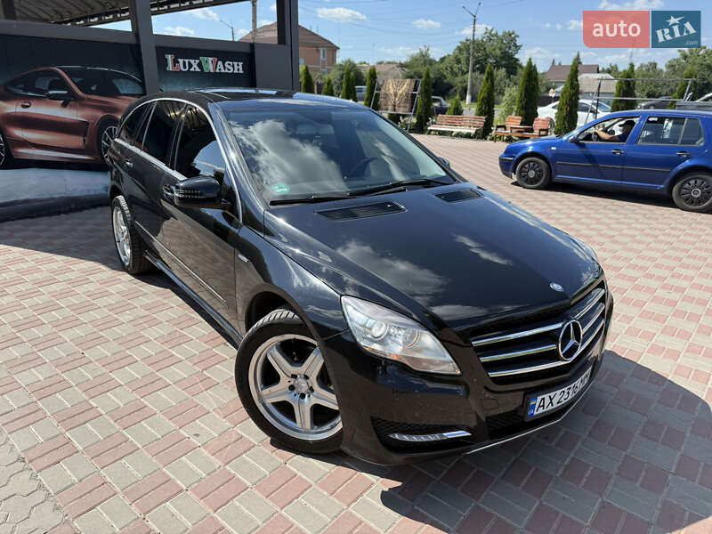 Минивэн Mercedes-Benz R-Class 2010 в 