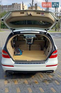 Минивэн Mercedes-Benz R-Class 2010 в 