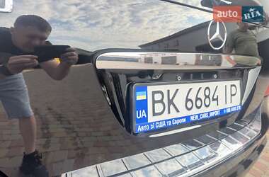 Минивэн Mercedes-Benz R-Class 2012 в 
