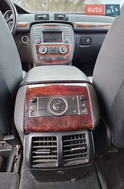 Минивэн Mercedes-Benz R-Class 2009 в 