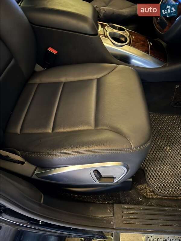 Минивэн Mercedes-Benz R-Class 2012 в Луцке