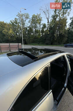 Мінівен Mercedes-Benz R-Class 2011 в 