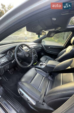 Мінівен Mercedes-Benz R-Class 2011 в 