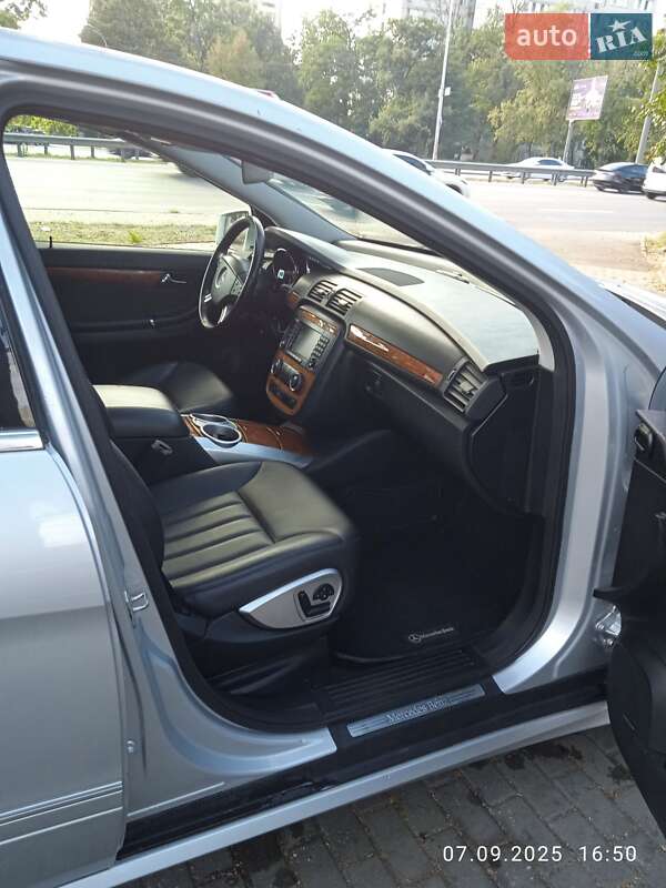 Мінівен Mercedes-Benz R-Class 2011 в Києві