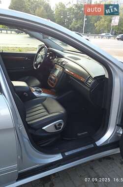 Мінівен Mercedes-Benz R-Class 2011 в 