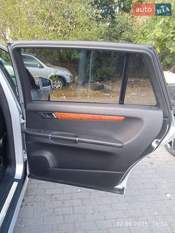 Мінівен Mercedes-Benz R-Class 2011 в Києві