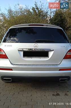 Мінівен Mercedes-Benz R-Class 2011 в 