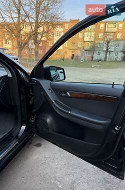Минивэн Mercedes-Benz R-Class 2011 в 